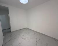 Resale - Appartement - Torrevieja - Parque de las Naciones