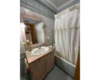 Resale - Appartement - Torrevieja - Paseo maritimo
