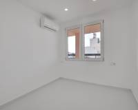 Resale - Appartement - Torrevieja - Playa de los Naufragos