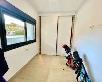 Resale - - - Benijofar