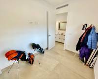 Resale - - - Benijofar