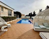 Resale - Chalet - Torrevieja - La Mata