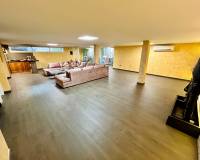 Resale - Chalet - Torrevieja - La Mata