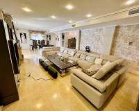 Resale - Chalet - Torrevieja - La Mata