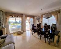 Resale - Chalet - Torrevieja - La Mata