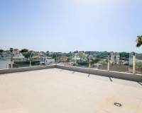 Resale - Chalet - Torrevieja - Los balcones
