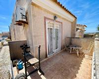 Resale - Chalet - Torrevieja - Urbanización San Luis