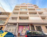 Resale - Commercial Unit - Torrevieja - Playa de los Locos