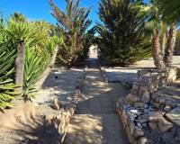 Resale - country house - Hondón de las Nieves