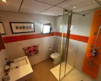 Resale - Detached House / Villa - Cox