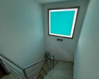 Resale - Detached House / Villa - Cox