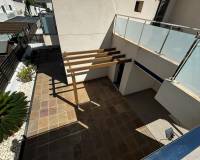 Resale - Detached House / Villa - Cox