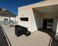 Resale - Detached House / Villa - Cox