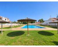Resale - ДОМ РЯДОВОЙ ЗАСТРОЙКИ - Torrevieja - Nueva Torrevieja