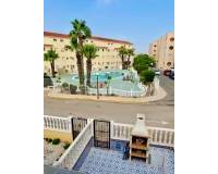 Resale - ДОМ РЯДОВОЙ ЗАСТРОЙКИ - Torrevieja - San Luis