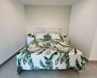 Resale - дом рядовой застройки - Torrevieja - Urbanización San Luis