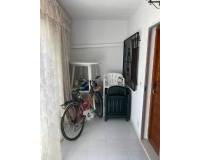 Resale - дом рядовой застройки - Torrevieja - Urbanización San Luis