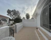 Resale - дом рядовой застройки - Torrevieja - Urbanización San Luis