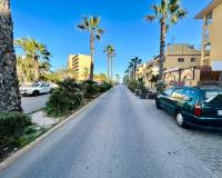 Resale - Duplex apartment - Torrevieja - La Mata