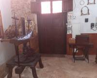 Resale - Finca - Orihuela