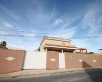 Resale - Freistehende Villa - Torrevieja - Aguas Nuevas