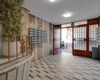 Resale - Квартира - Torrevieja - Playa de los Naufragos