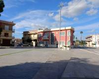 Resale - Local - Benferri - PLAZA DE LA CONSTITUCION