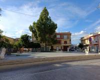 Resale - Local - Benferri - PLAZA DE LA CONSTITUCION