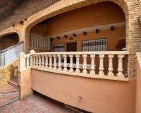 Resale - Maison mitoyenne - Guardamar del Segura - Urbanizaciones