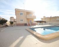 Resale - Отдельная вилла - Torrevieja - Aguas Nuevas