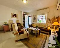 Resale - Reihenhaus - Torrevieja - Urbanización San Luis