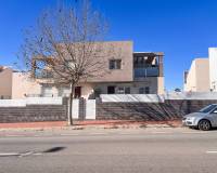 Resale - semi_detached_house - Torrevieja - Aguas Nuevas