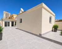 Resale - terraced_house - Torrevieja - Aguas Nuevas
