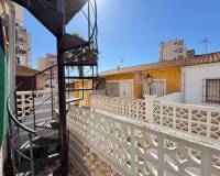 Resale - terraced_house - Torrevieja - Aguas Nuevas