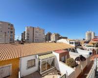 Resale - terraced_house - Torrevieja - Aguas Nuevas