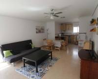 Resale - Townhouse / Semi-detached - Avileses
