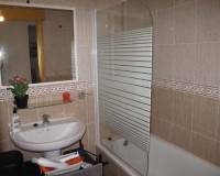 Resale - Townhouse / Semi-detached - Avileses