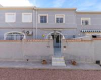 Resale - Townhouse - Torrevieja - La Siesta - El Salado -  Torreta