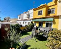 Resale - TOWNHOUSE - Torrevieja - LA SIESTA