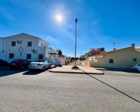 Resale - TOWNHOUSE - Torrevieja - LA SIESTA