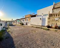 Resale - Townhouse - Torrevieja - Urbanización San Luis