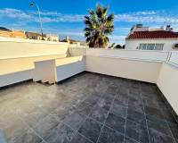 Resale - Townhouse - Torrevieja - Urbanización San Luis
