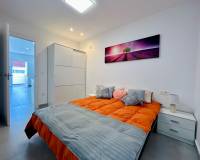 Resale - Townhouse - Torrevieja - Urbanización San Luis