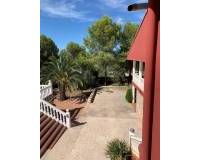 Resale - villa - Alberic