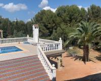 Resale - villa - Alberic