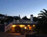 Resale - villa - Alberic