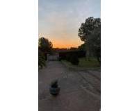 Resale - villa - Alberic