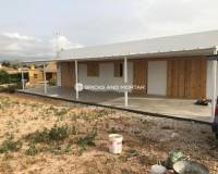 Resale - villa - Alberic