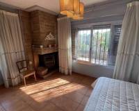 Resale - villa - Alberic