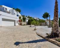 Resale - villa - Altea